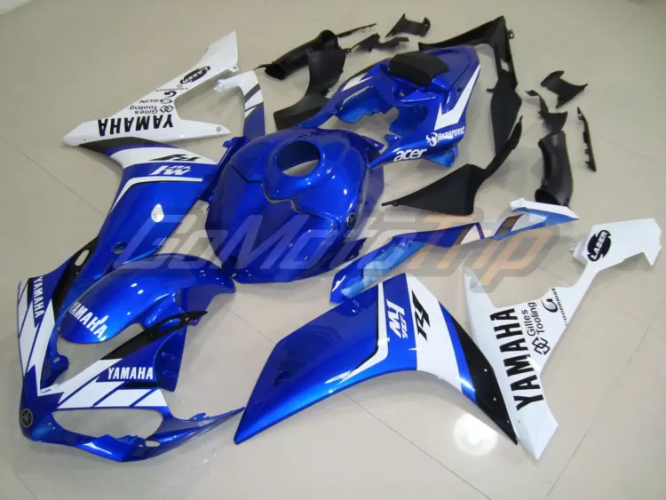 2007-2008-Yamaha-YZF-R1-Fairing-Design-Carousel-5