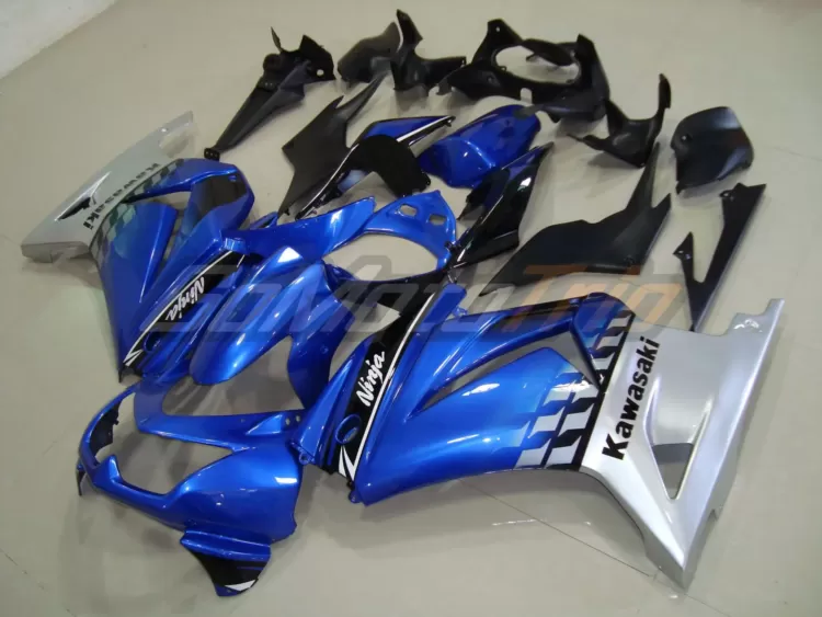 2008-2012-Kawasaki-Ninja-250R-Fairing-Design-Carousel-12