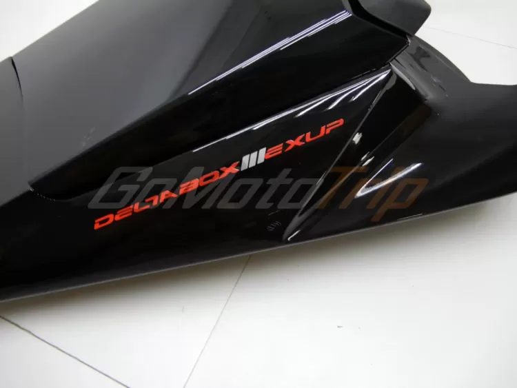 2002-2003-Yamaha-YZF-R1-Black-Red-Flame-Fairing-15