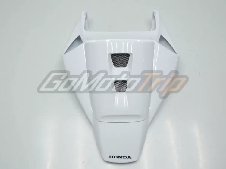 2004-2005-Honda-CBR1000RR-White-Black-Bodywork-19