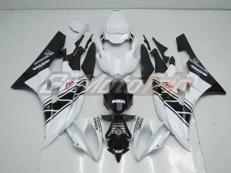2006-Yamaha-YZF-R6-50th-Anniversary-Black-White-Fairing-1