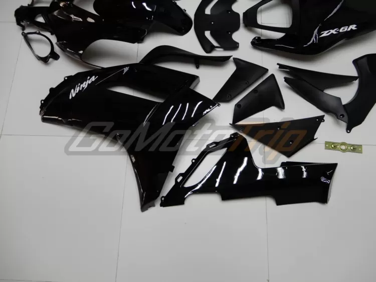 2008 Kawasaki Ninja Zx 6r Black Fairing 8