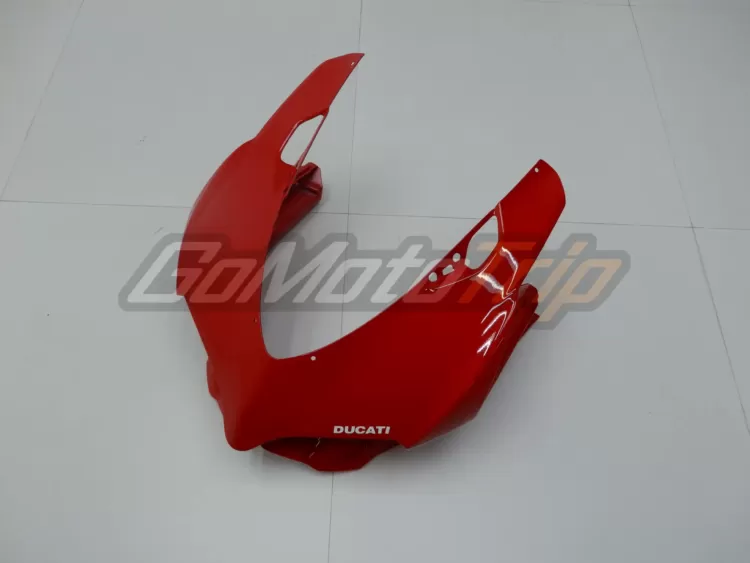 Ducati-1199-PANIGALE-Red-Fairing-11