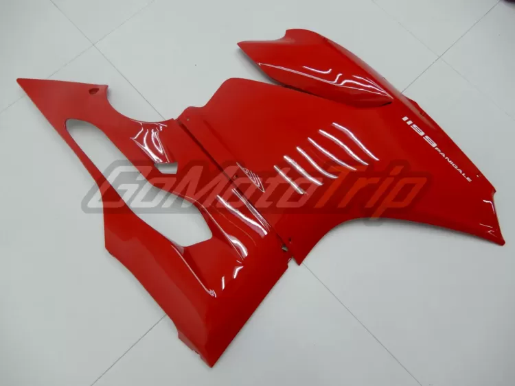 Ducati-1199-PANIGALE-Red-Fairing-4