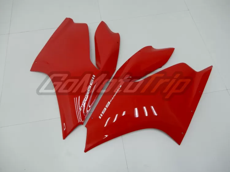 Ducati-1199-PANIGALE-Red-Fairing-8