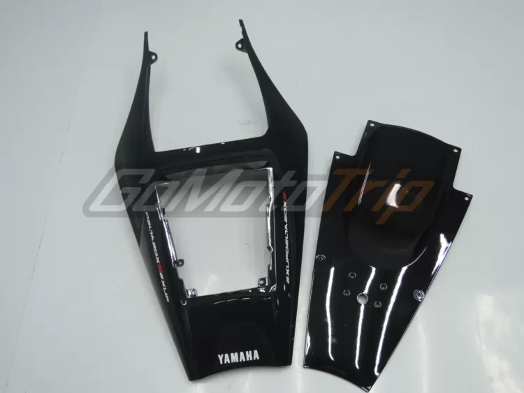 2002-2003-Yamaha-YZF-R1-Black-Fairing-14