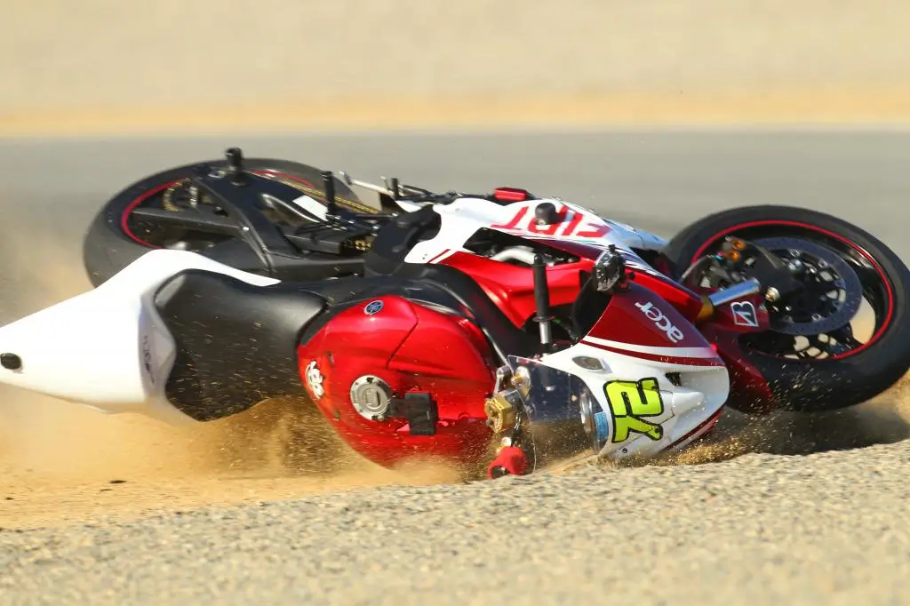 2006-2007-Yamaha-R6-YZR-M1-2007-MotoGP-Candy-Red-4