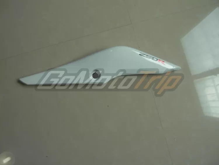 2011-2015-Honda-CBR250R-HRC-Fairing-12