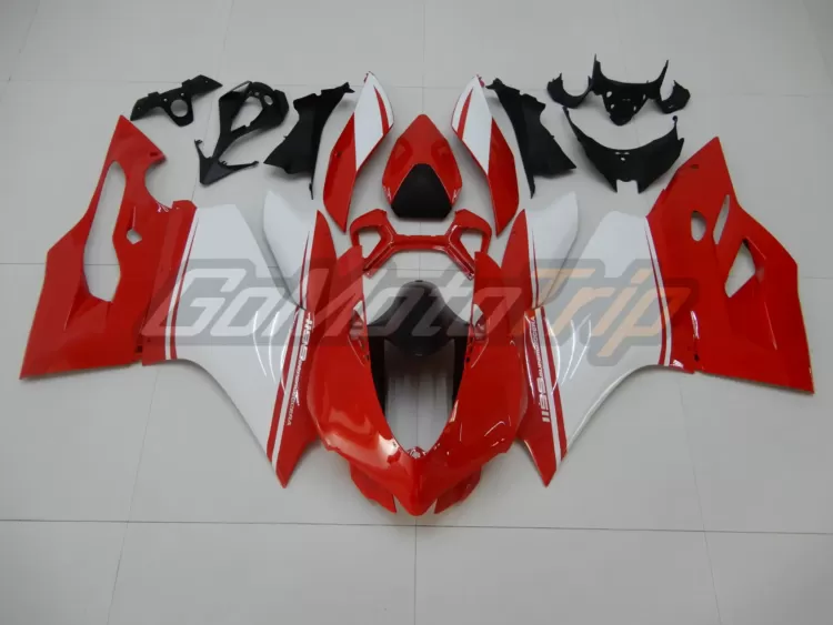 2014-Ducati-1199-Superleggera-Fairing-1