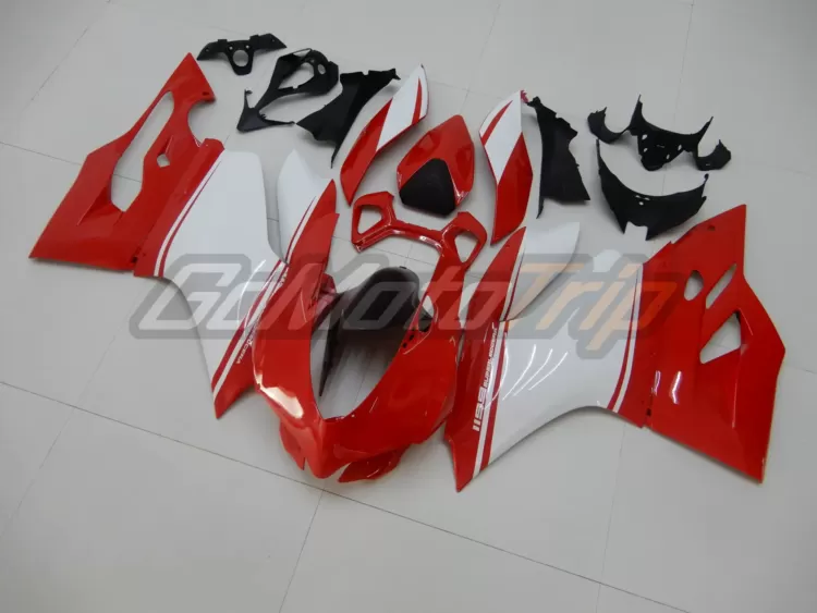 2014-Ducati-1199-Superleggera-Fairing-2