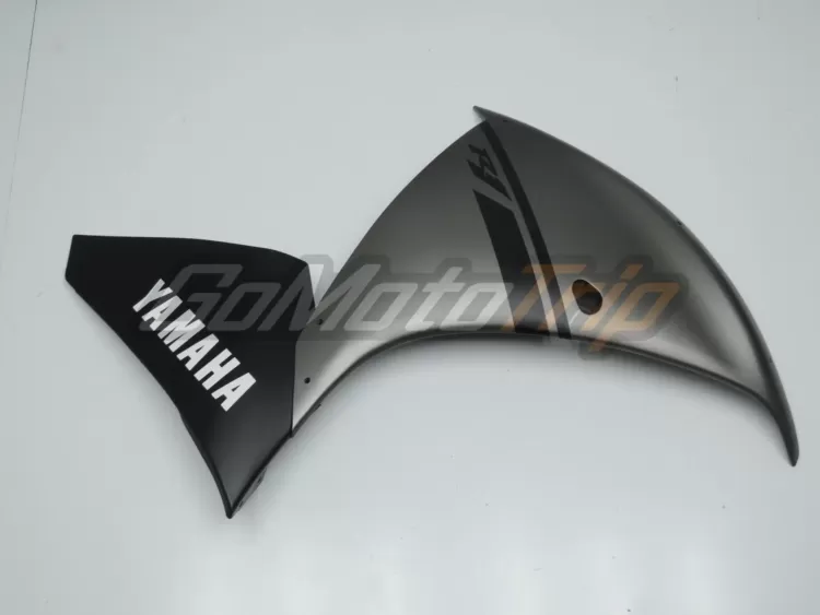 2014-Yamaha-YZF-R1-Matte-Gray-Fairing-11