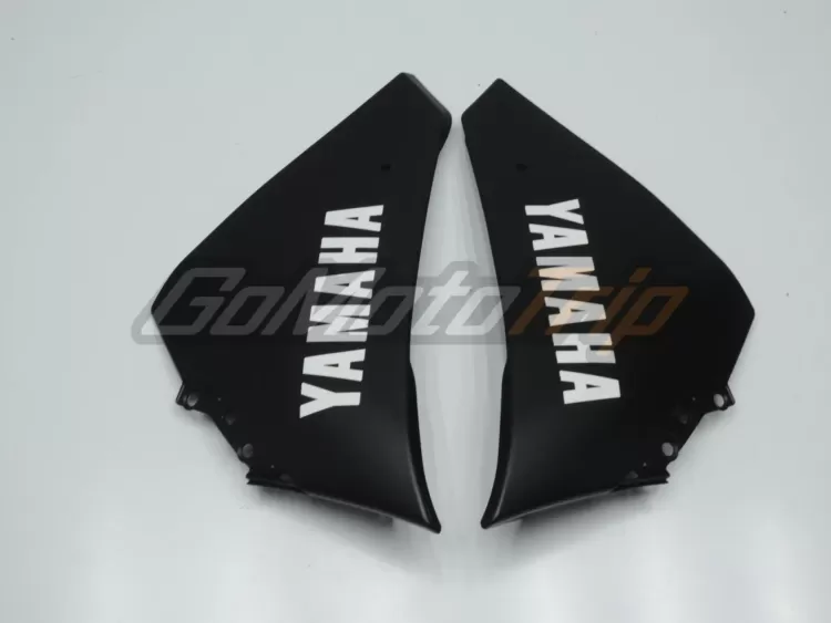 2014-Yamaha-YZF-R1-Matte-Gray-Fairing-8