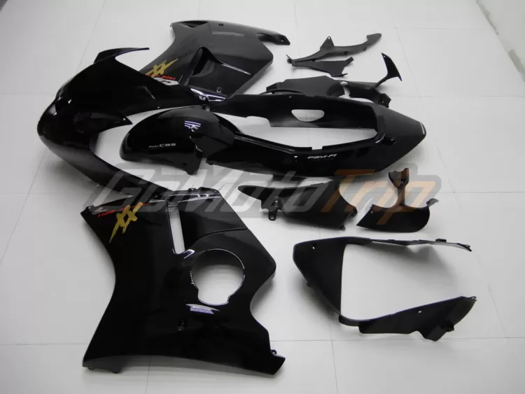 CBR1100XX-Blackbird-Glossy-Black-Fairing-Kit4