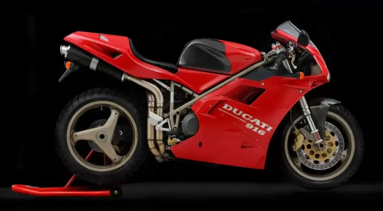 Ducati-916-Red-Fairing-15