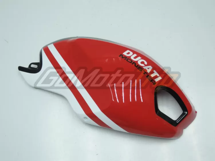 Ducati-Monster-696-796-1100-Red-Fairing-9