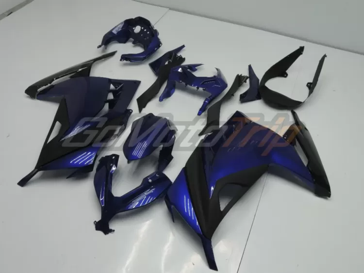 Kawasaki-Ninja-300-Blue-Black-Fairing-2