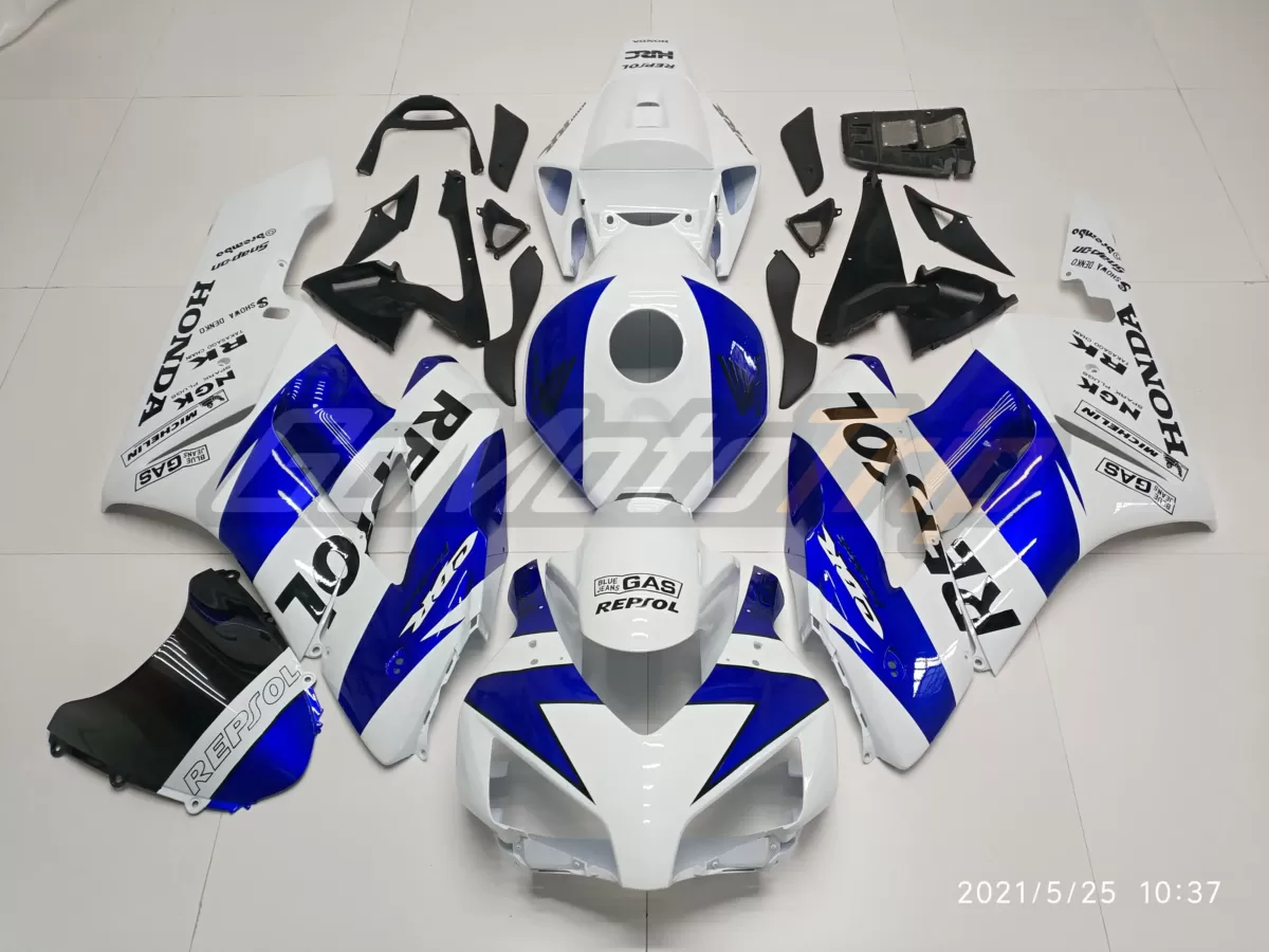 Rider-Review-103784-Sean-CBR1000RR-Blue-White-Repsol-Fairing-2