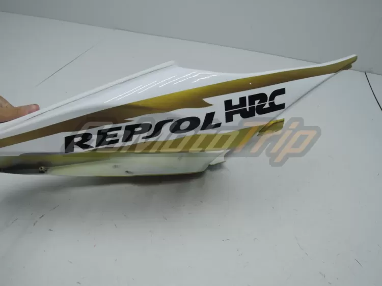 2005-2006-Honda-CBR600RR-Gold-White-REPSOL-Fairing-16