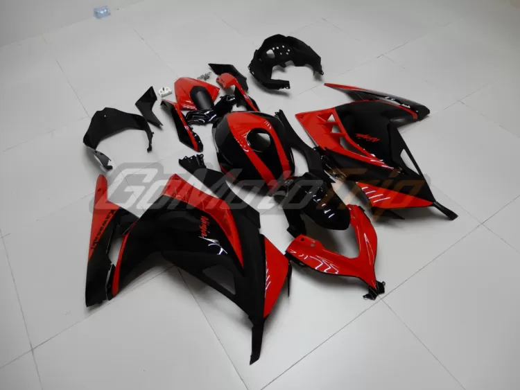 Kawasaki-Ninja-300-Black-Red-Fairing-3