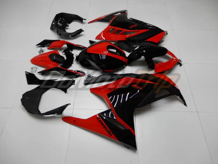 Kawasaki Ninja 300 Black Red Fairing 5