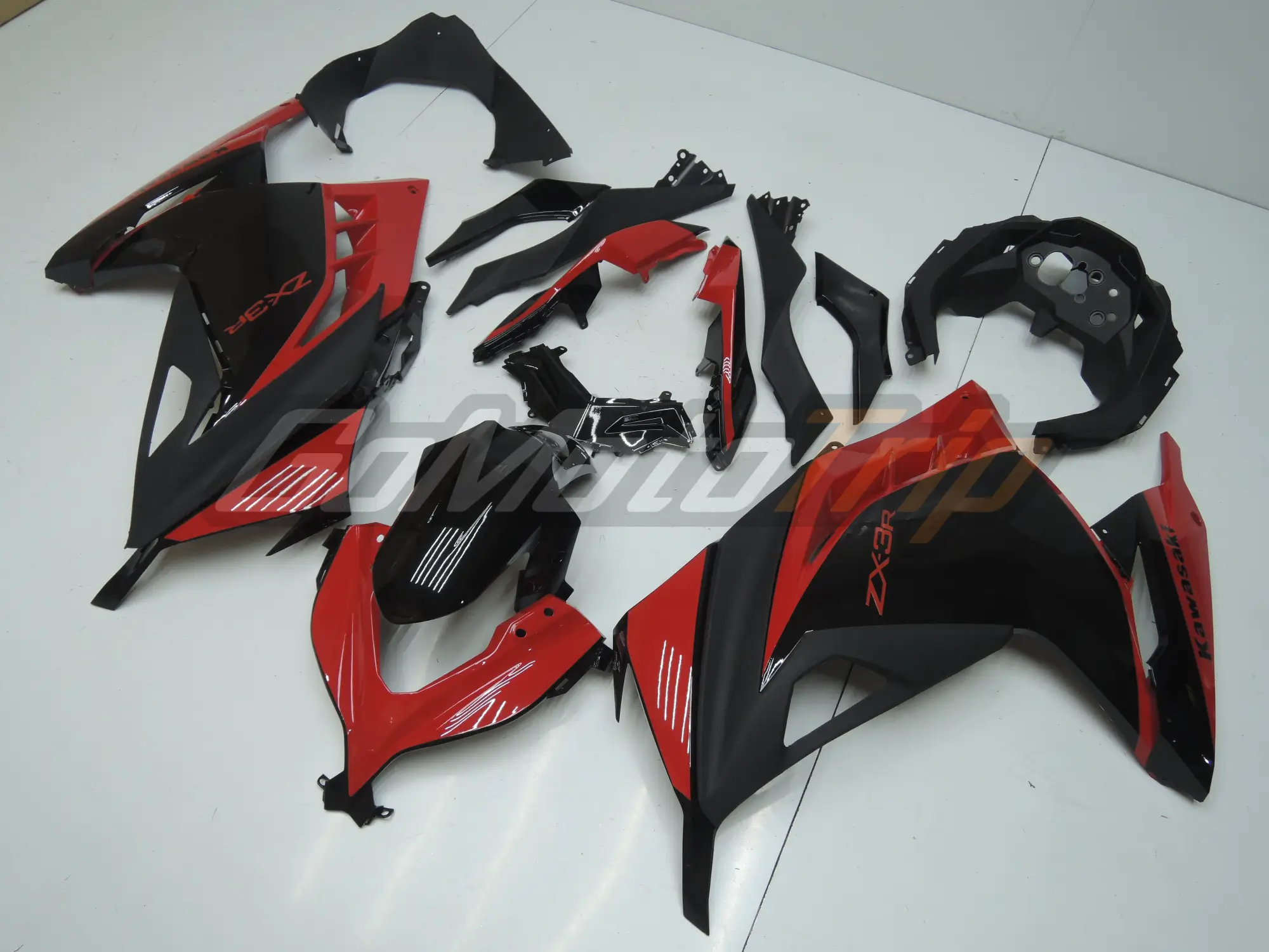 Kawasaki Ninja 300 Black Red Fairing2 2