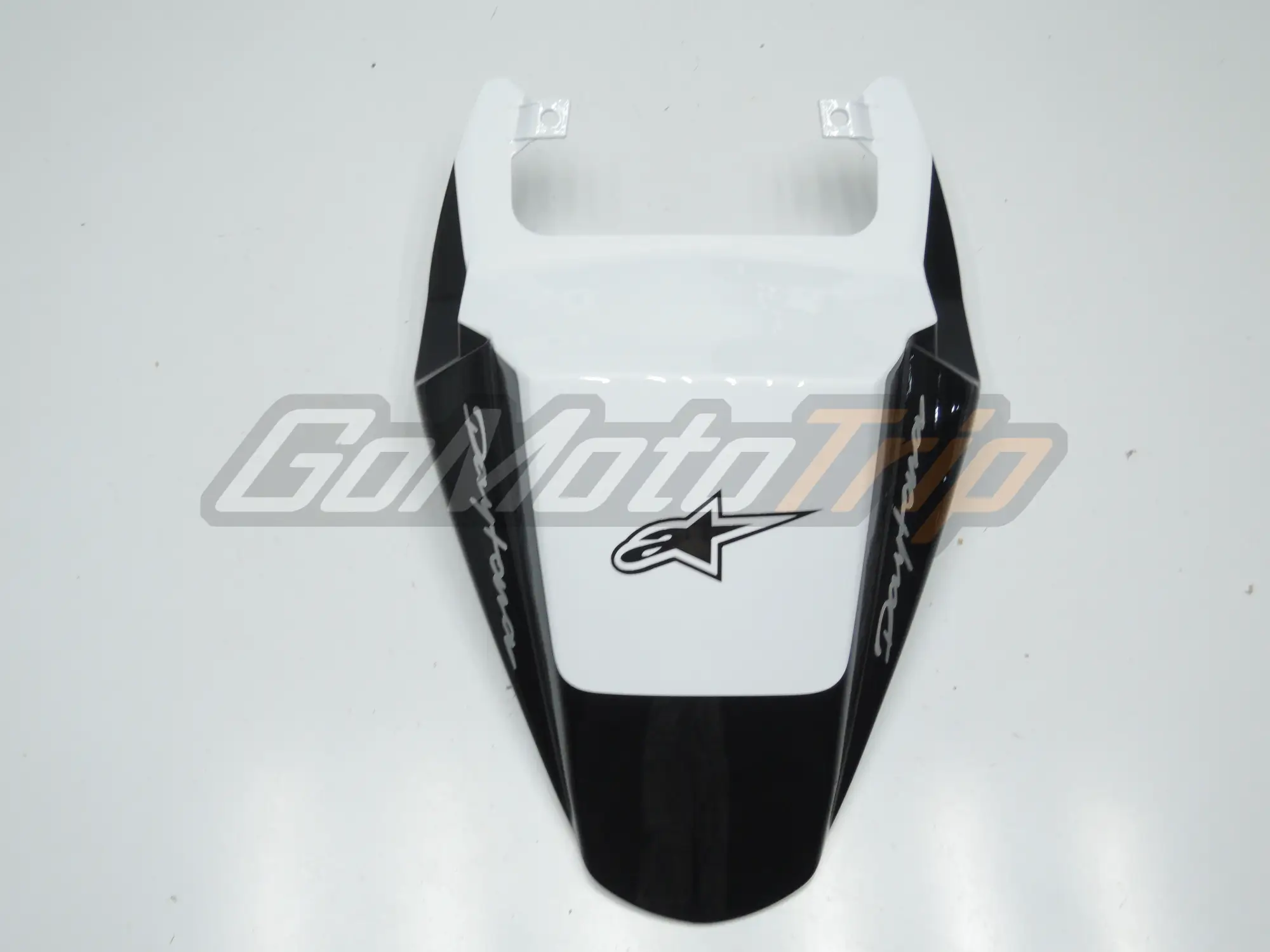 2006-2008-Triumph-Daytona-675-Black-White-Fairing-12