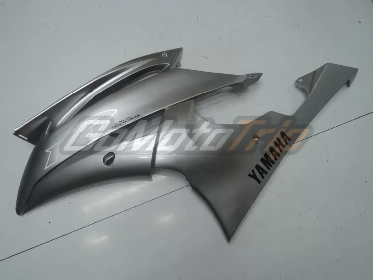 2008-Yamaha-YZF-R6-Liquid-Silver-Fairing-11