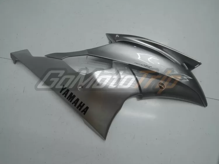 2008-Yamaha-YZF-R6-Liquid-Silver-Fairing-14