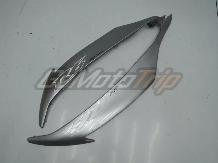 2008-Yamaha-YZF-R6-Liquid-Silver-Fairing-8