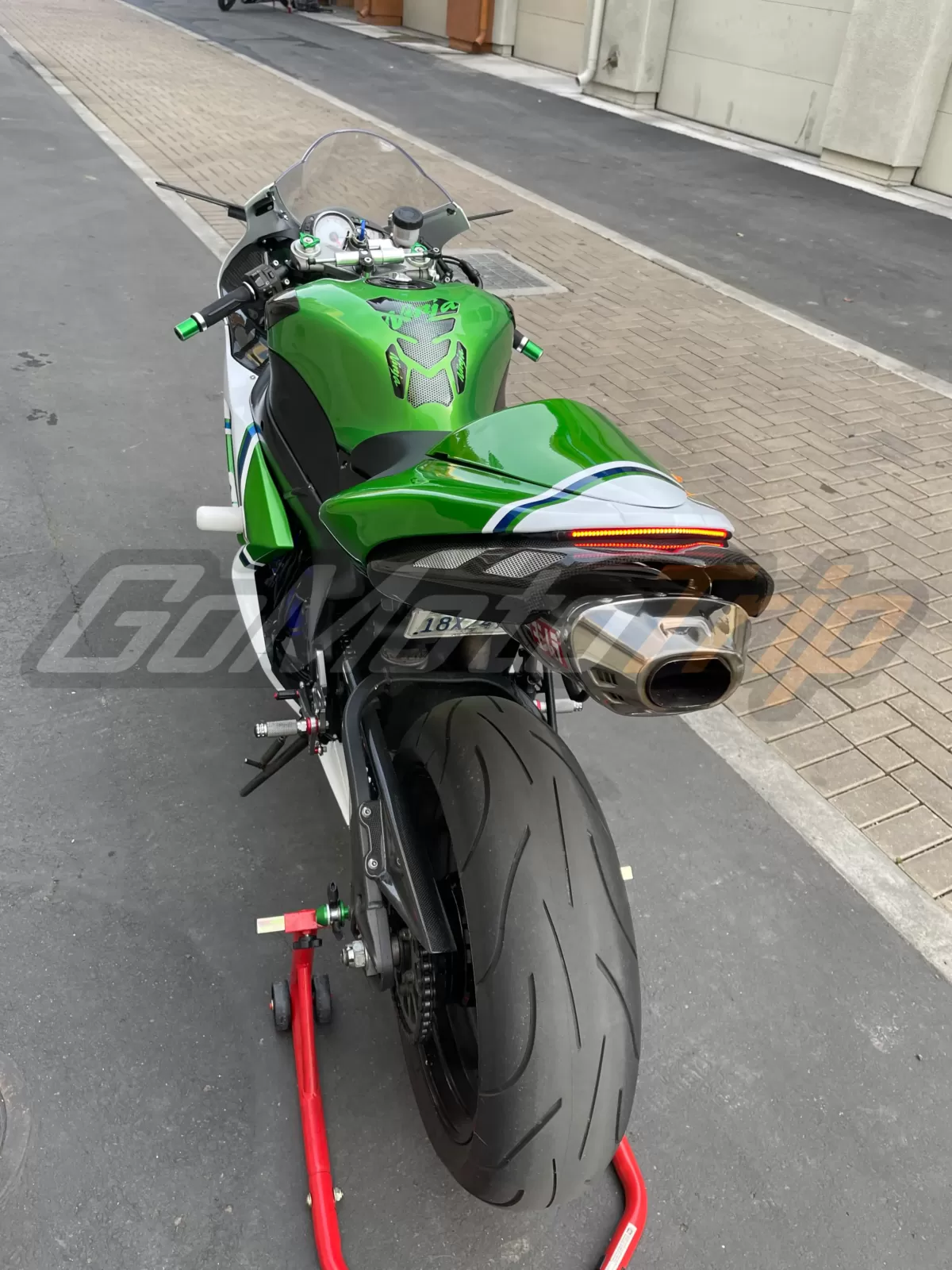 Rider-Review-130599-Mike-ZX6R-Lucky-Strike-DIY-Fairing-4