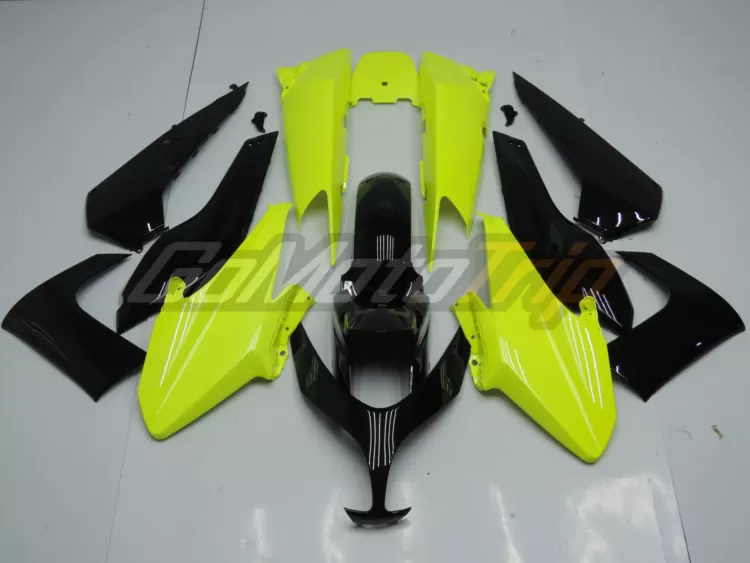 2008-2011-Yamaha-TMAX-500-Fluorescent-Yellow-Fairing-1