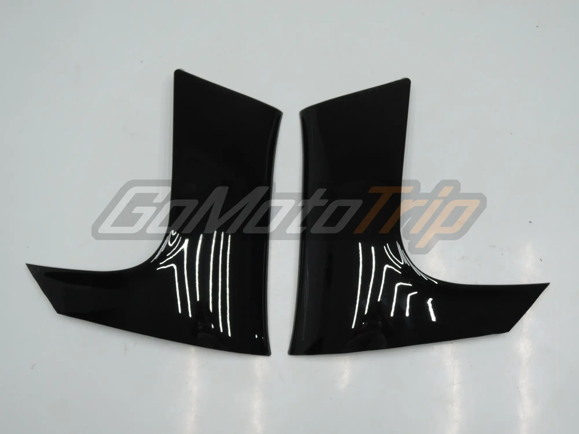 thumbnail image 2 of Resin Bike 3D Front Protection Adhesive Kit For TMAX 500 2008-2011 - Carbon Look 2 of 4