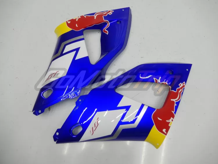 1998-1999-Yamaha-YZF-R1-Red-Bull-Fairing-4