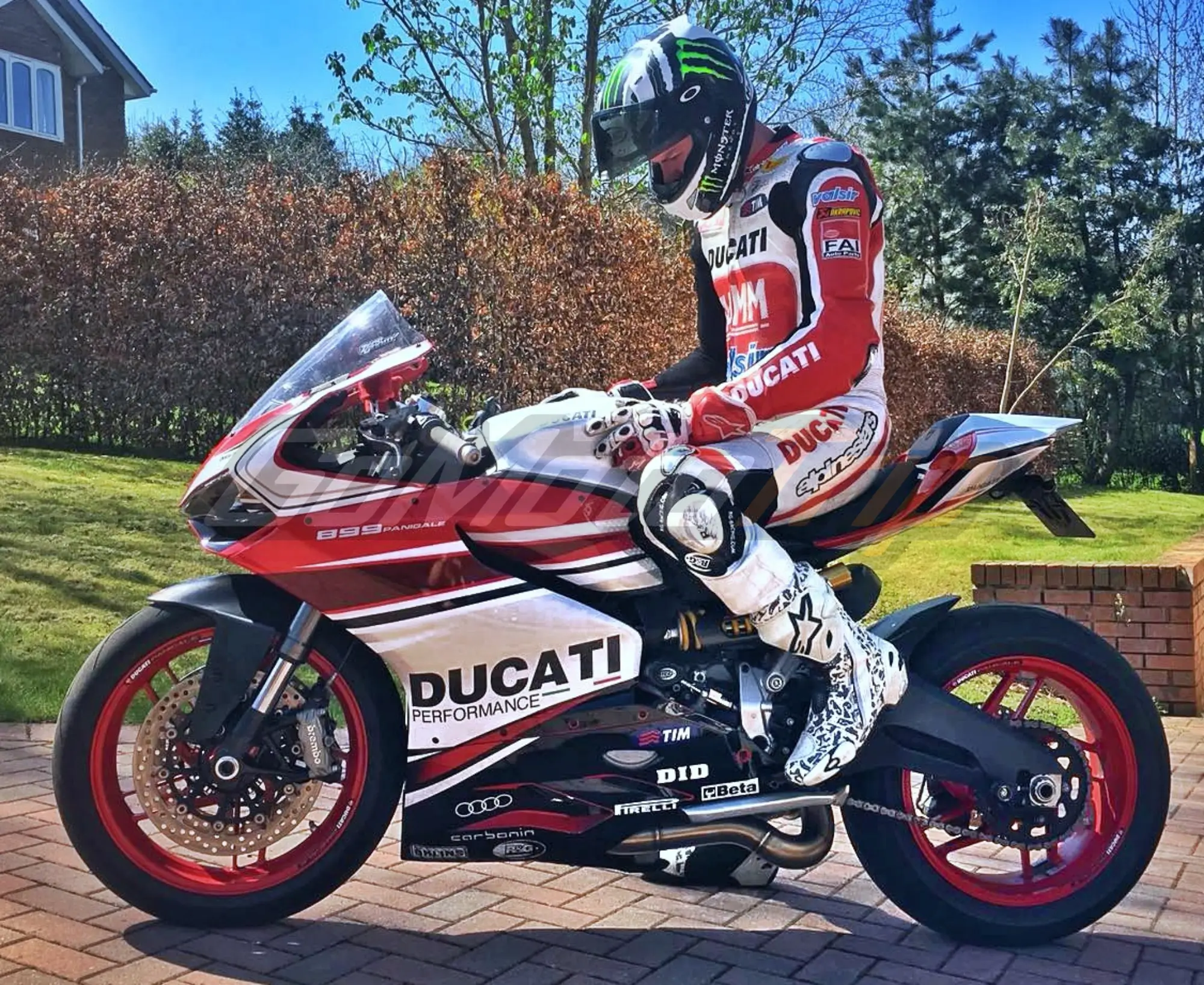 Ducati 899 Panigale Titisan Superbike Concept Fairing