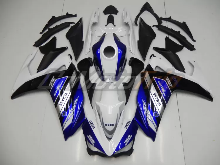 2014-2018-Yamaha-YZF-R25-MotoGP-Livery-Fairing-1
