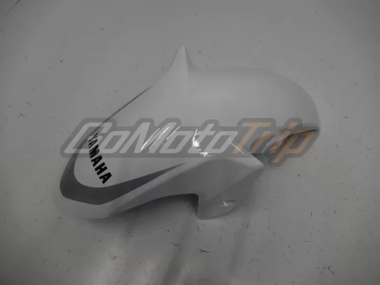 2014-2018-Yamaha-YZF-R25-MotoGP-Livery-Fairing-6