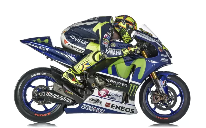 2015-2019-Yamaha-R1-YZR-M1-2015-MotoGP-Livery