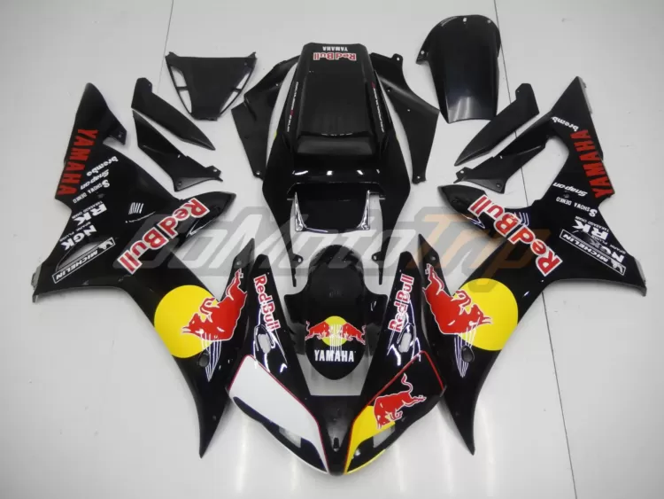 2002-2003-Yamaha-YZF-R1-Black-Red-Bull-Fairing-1
