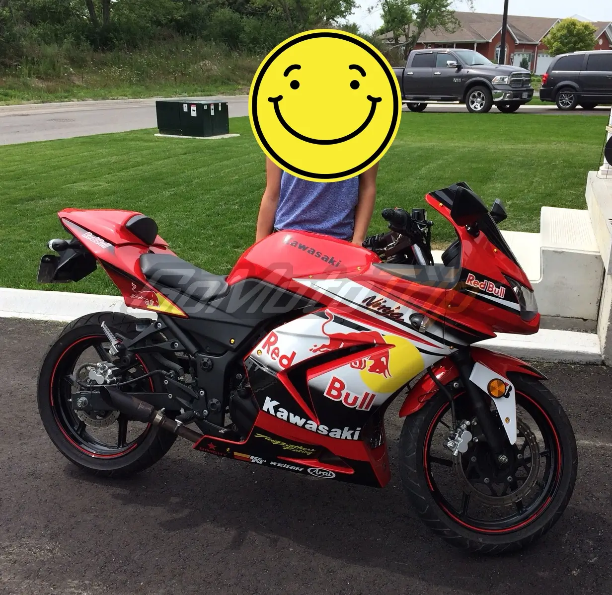 Rider-Review-Gary-Ninja-250R-Red-Bull-Fairing-1