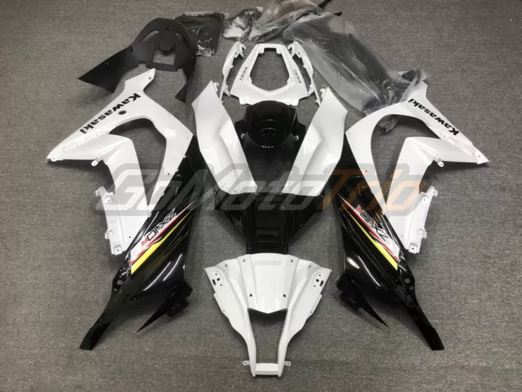 2011 2015 Zx10r Black White Faring Kit 1