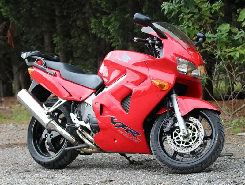 1998-2001-Honda-VFR800-Red