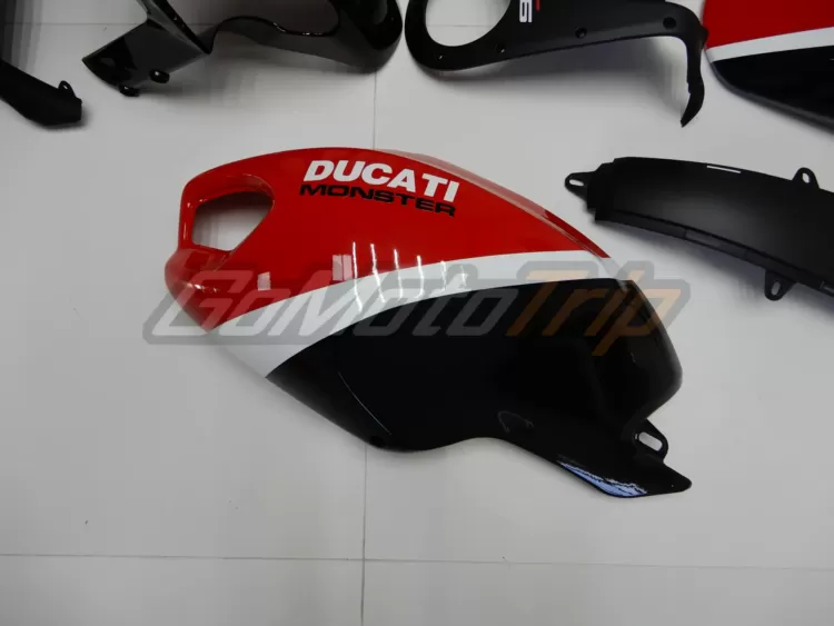 Ducati Monster 696 Corse Fairing 8