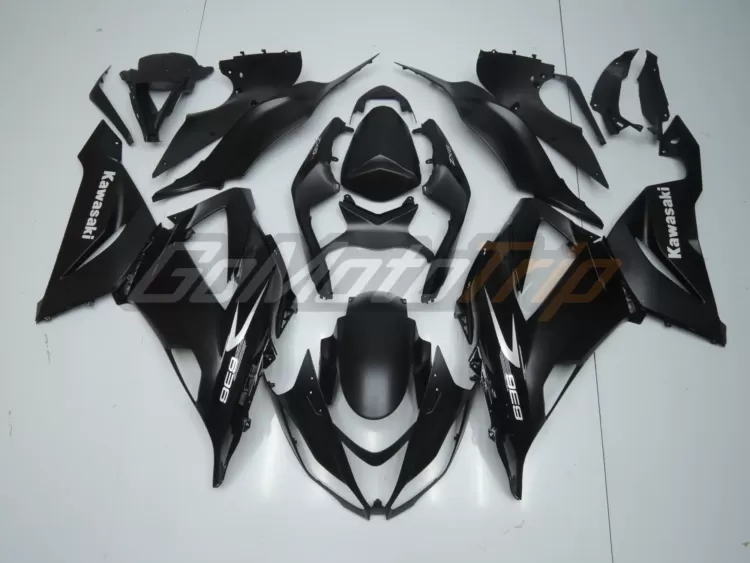 2013-2018-Kawasaki-Ninja-ZX-6R-Black-Fairing-1