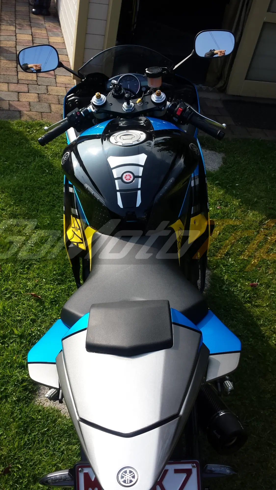 Rider-Review-Guy-YZF-R6-Fairing-5