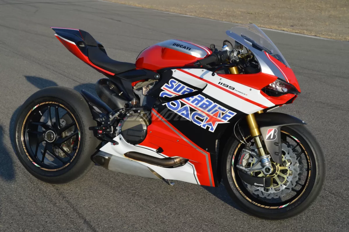 Rider Review Can Ducati 1199 Panigale Superbike Coach Fairing