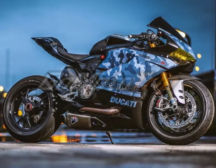 CAMOUFLAGE-PANIGALE