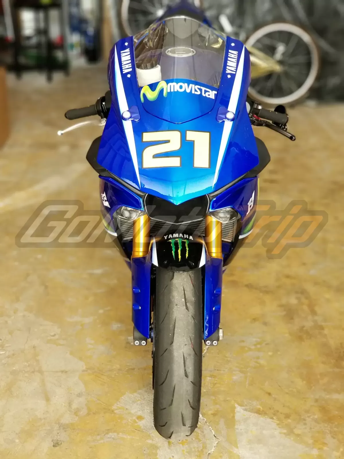 Rider-Review-Gregory-YZF-R1-Movistar-MotoGP-Fairing-2