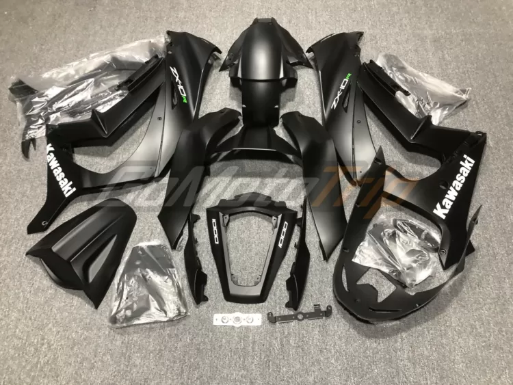 2015-Kawasaki-Ninja-ZX-10R-Black-Fairing-Kit-4
