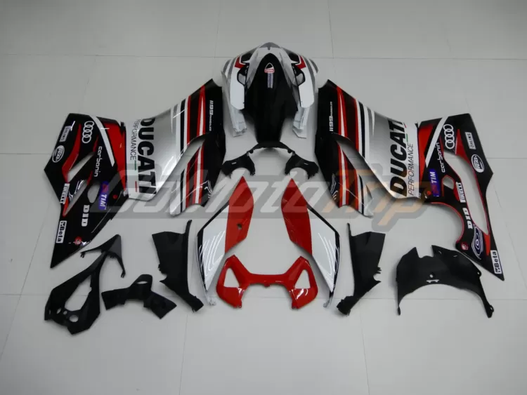 Ducati-1199-PANIGALE-Titisan-Superbike-Concept-Fairing-5