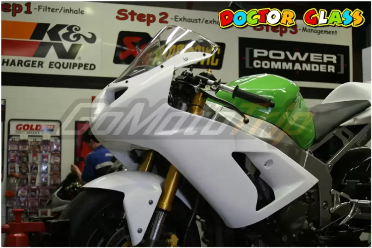 Kawasaki-Ninja-ZX-6R-2003-2004-Race-Bodywork-On-Bike-2